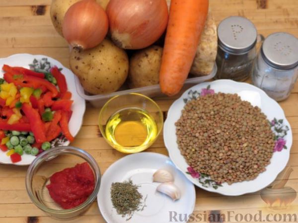 Постная картофельная запеканка с чечевицей и замороженными овощами