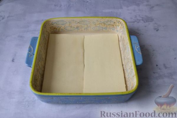 Лазанья с рыбой, помидорами и сыром