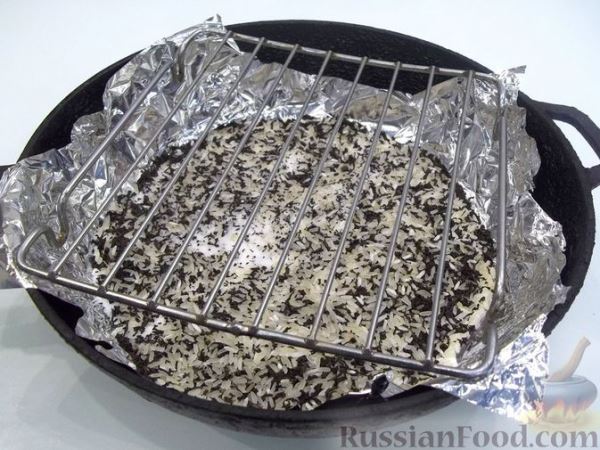 Копчёная рыба на сковороде