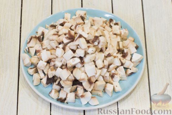Сливочный суп с рисом,  грибами и сельдереем