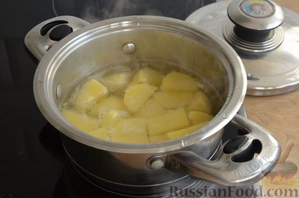 Картофельная запеканка с тушёнкой