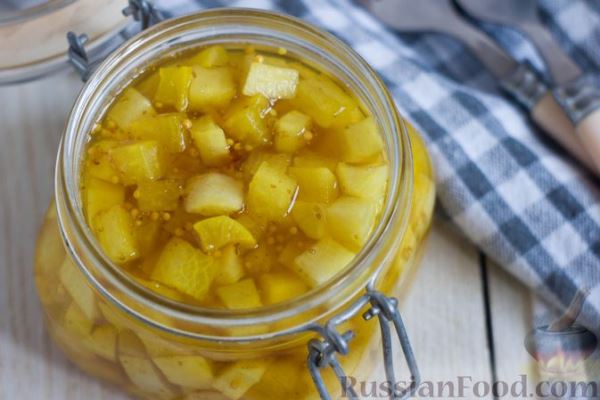 Маринованная редька дайкон