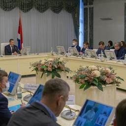 Юрий Трутнев дал поручения по поддержке отрасли в пандемию