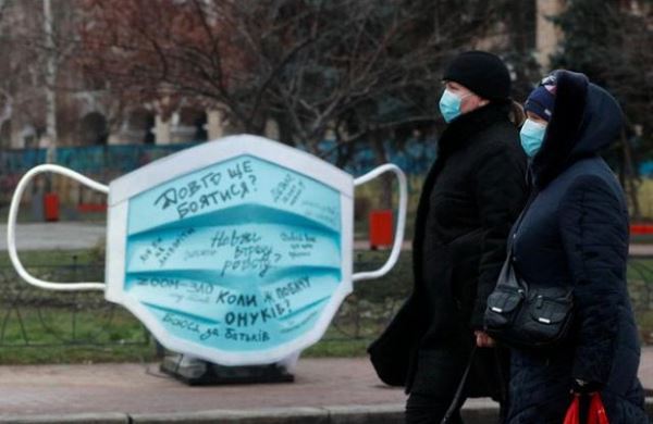 
В Еврокомиссии обвинили Россию в «дезинформации» о вакцинации на Украине
