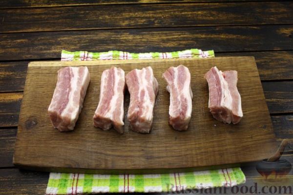Жаркое из свиных рёбрышек и картофеля