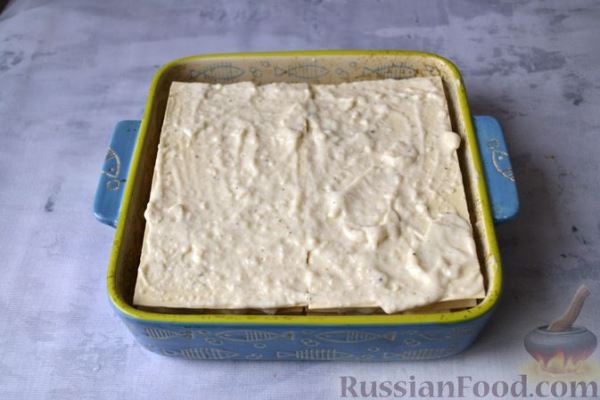 Лазанья с рыбой, помидорами и сыром