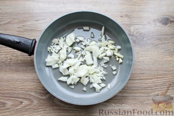 Мясная сборная солянка с тушёнкой
