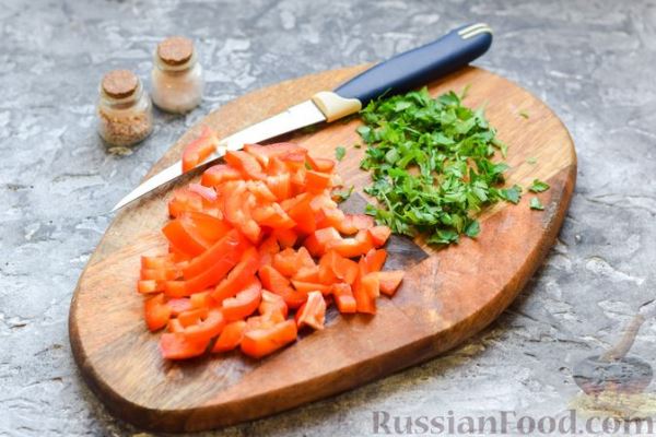 Сушки, запечённые с ветчиной, перцем и сыром