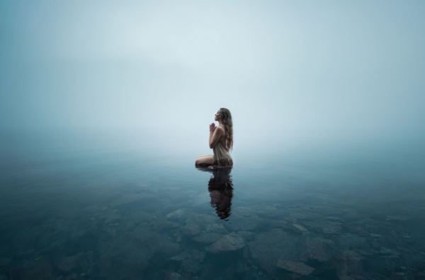 Шикарные автопортреты из путешествий от Elizabeth Gadd