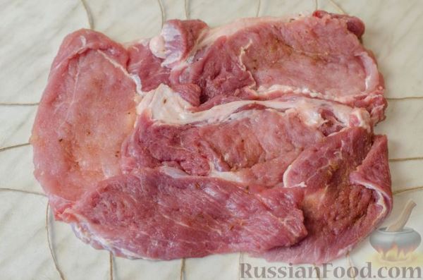 Свиная шея, запеченная с овощами и грибами (в рукаве)