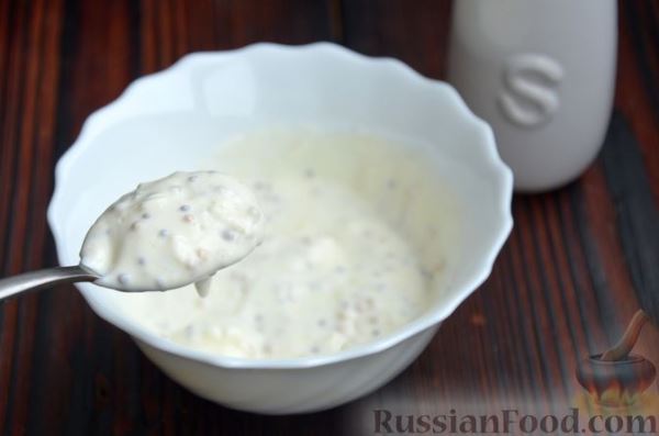 Салат с пекинской капустой, курицей, сыром фета и яичными белками