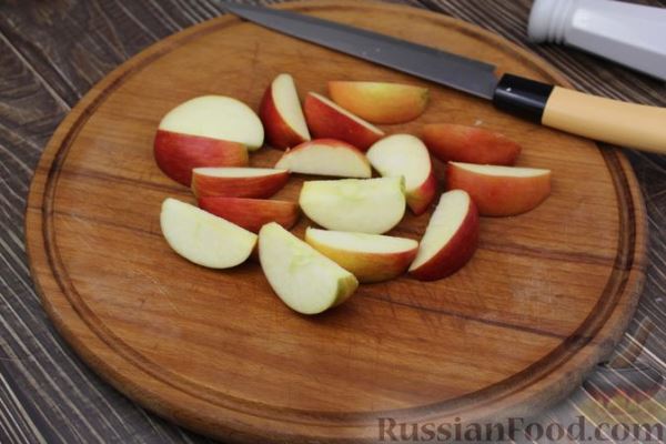 Рыба, запечённая с морковью и яблоками
