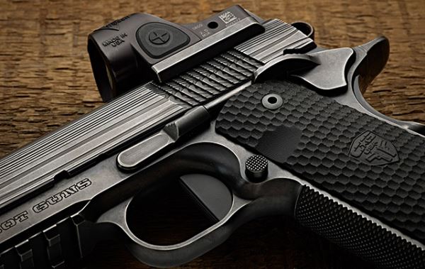 Cabot Guns Apocalypse: представляет благородный 1911 калибрами 9 мм и .45 ACP