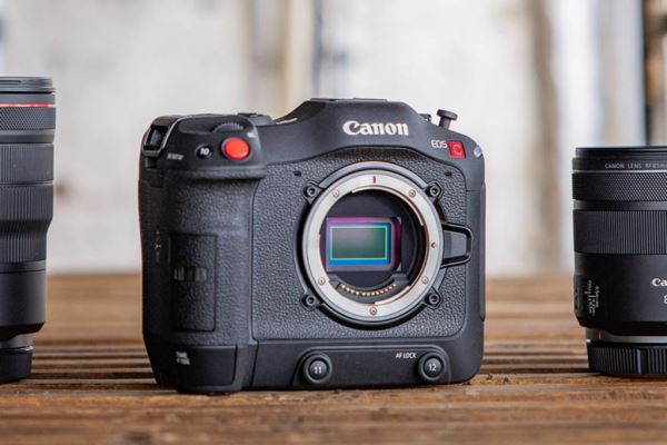 Представлена клетка Kondor Blue для Canon EOS C70