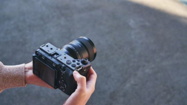 Sony официально объявили о выходе кинокамеры FX3