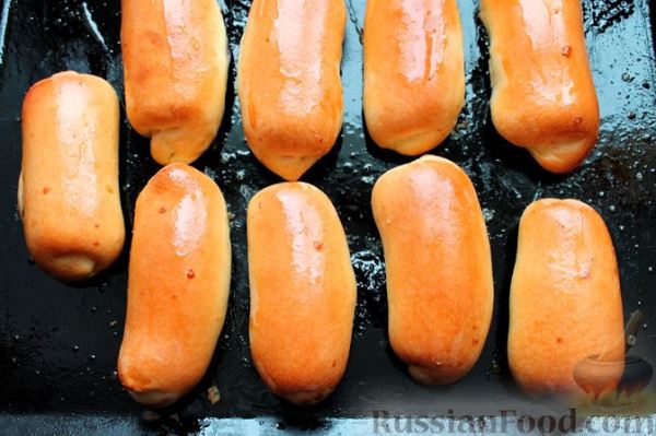 Сдобные булочки с повидлом