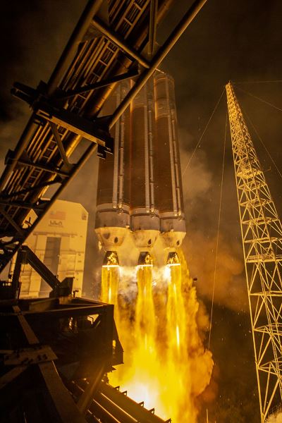 Ben Cooper — официальный фотограф NASA