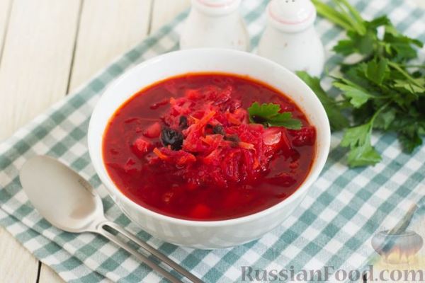 Борщ с черносливом и квашеными помидорами