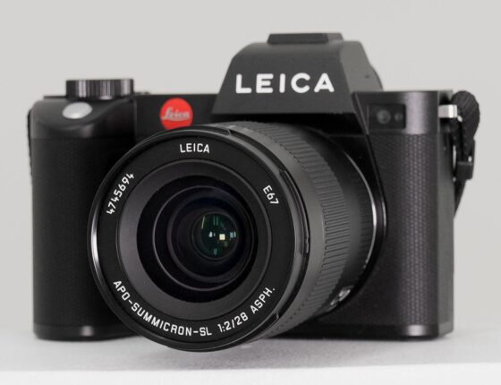 Готовится к анонсу камера Leica Q2 Daniel Craig x Greg Williams