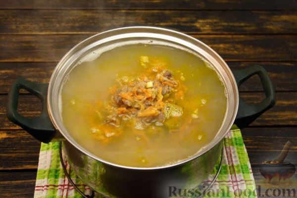 Суп с тушёнкой и чечевицей