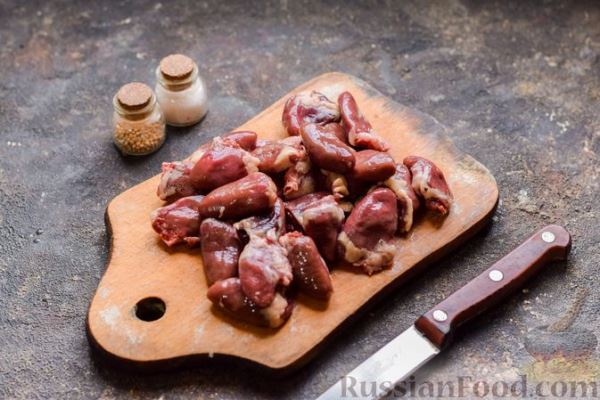 Картошка с грибами и куриными сердечками (в рукаве)