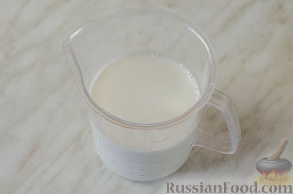 Дрожжевые пирожки с горохом и грибами (в духовке)