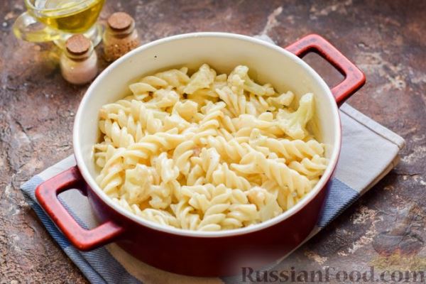 Запеканка из макарон с фаршем и цветной капустой