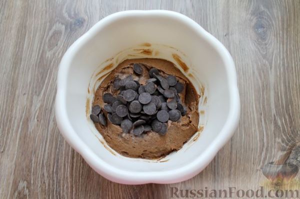 Кекс с черёмуховой мукой и шоколадом