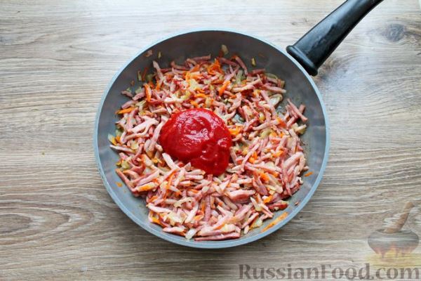 Мясная сборная солянка с тушёнкой