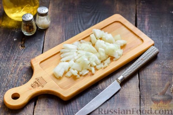 Заливной пирог на сметане, с картофелем и консервированной рыбой