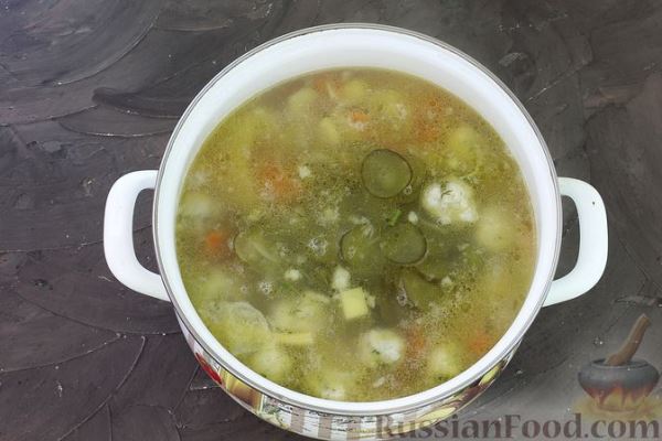 Рассольник с рыбными фрикадельками