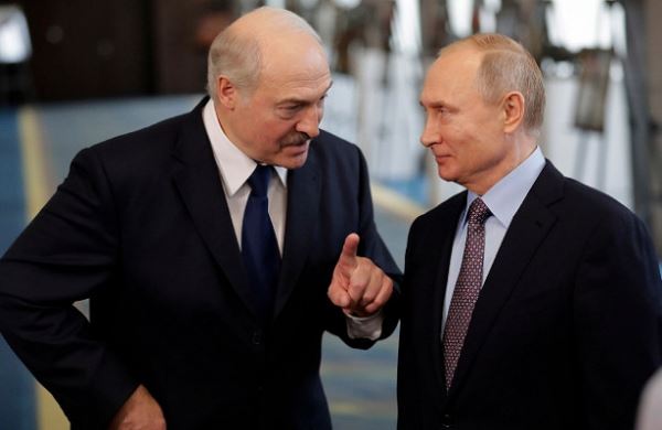 
Белорусский дипломат назвал темы ближайших переговоров Лукашенко и Путина
