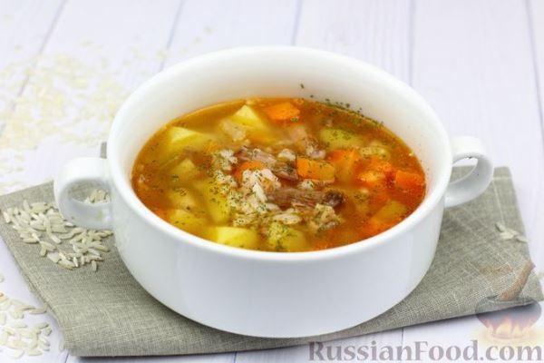 Картофельный суп с тушёнкой и рисом