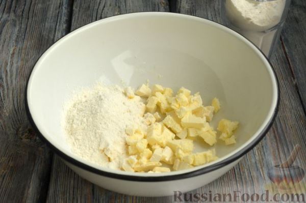 Киш с индейкой, грибами и картофелем