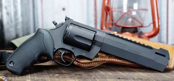 На слона? Охотничий револьвер Taurus Raging Hunter