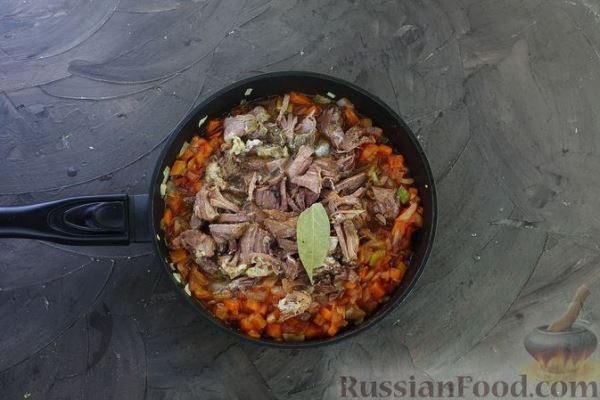 Картофельный суп с тушёнкой и рисом