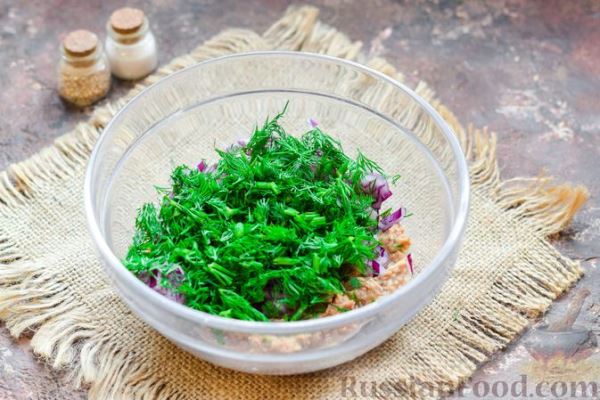 Котлеты из консервированного тунца с сыром и укропом