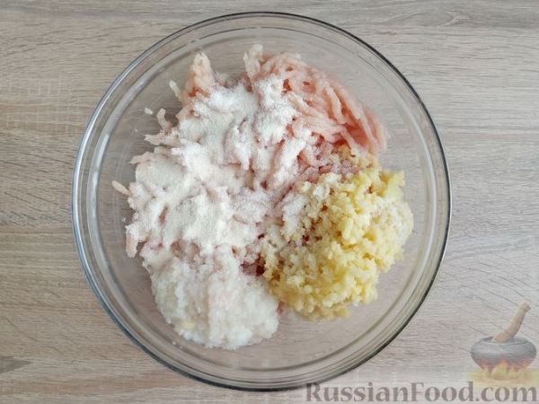 Куриные котлеты с картошкой, в рукаве