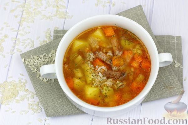 Картофельный суп с тушёнкой и рисом