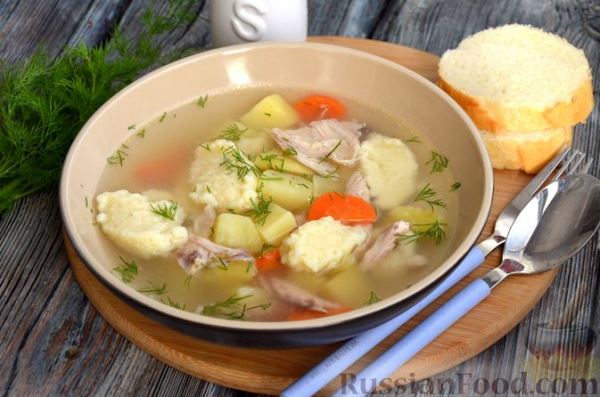 Куриный суп с клёцками из кускуса