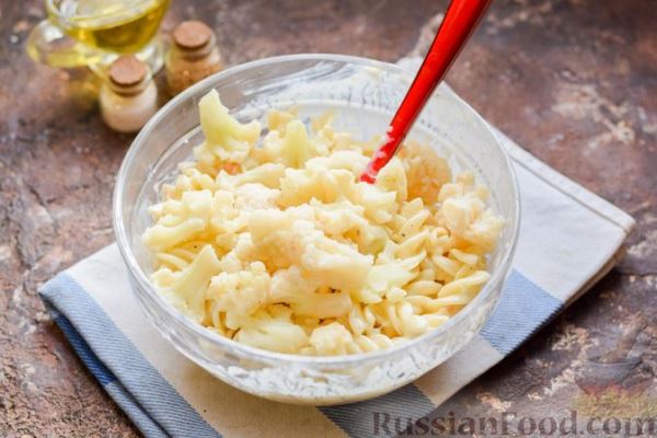 Запеканка из макарон с фаршем и цветной капустой