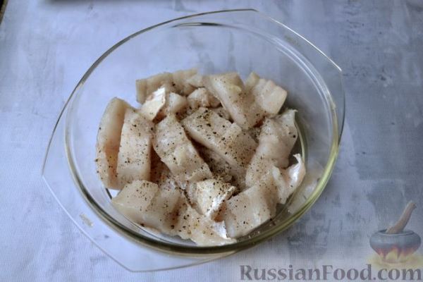 Лазанья с рыбой, помидорами и сыром