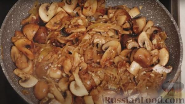 Телятина с картофелем и грибами