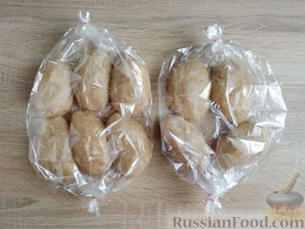 Куриные котлеты с картошкой, в рукаве