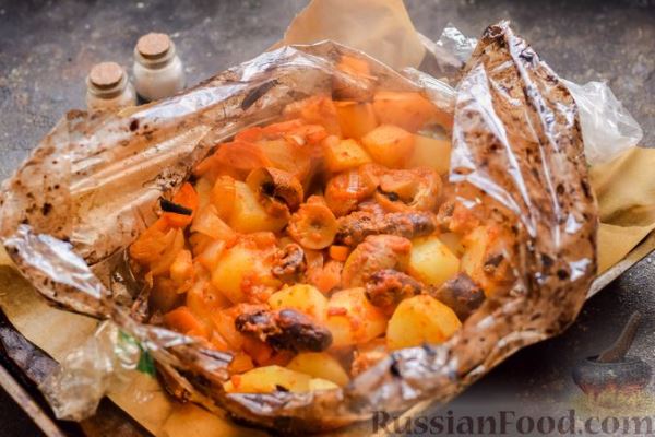 Картошка с грибами и куриными сердечками (в рукаве)