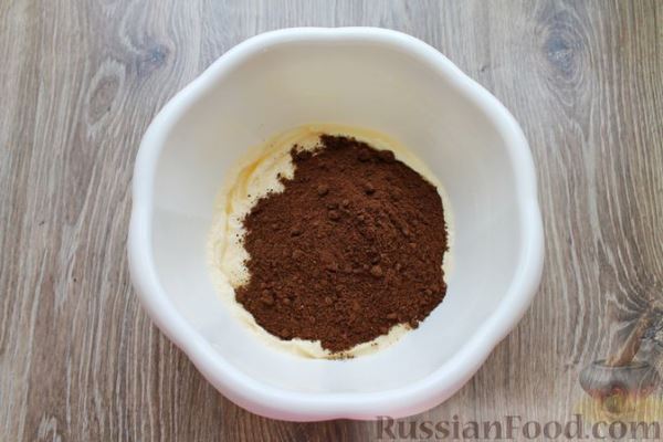 Кекс с черёмуховой мукой и шоколадом