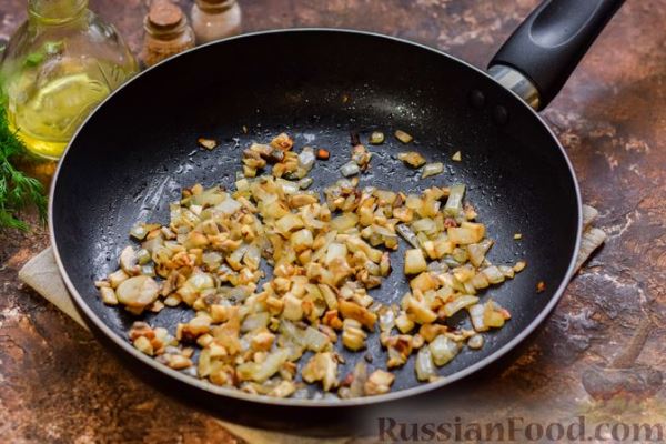 Запечённые рыбные рулетики с грибами и сыром