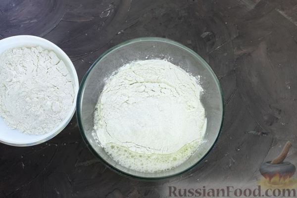 Пельмени с курицей, в бульоне
