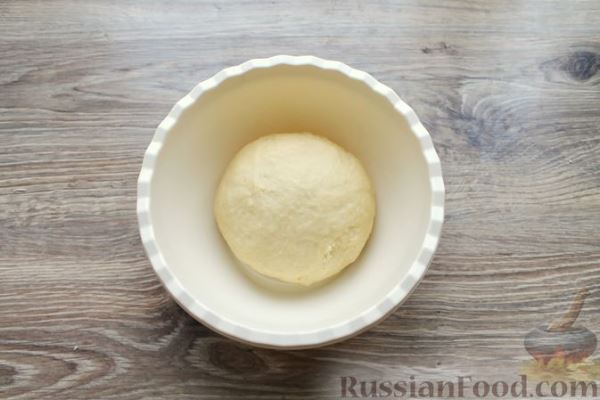 Дрожжевые пирожки с яйцом, курицей и укропом (в духовке)