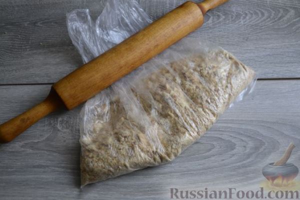 Конфеты из печенья, со сгущённым молоком, орехами и мармеладом